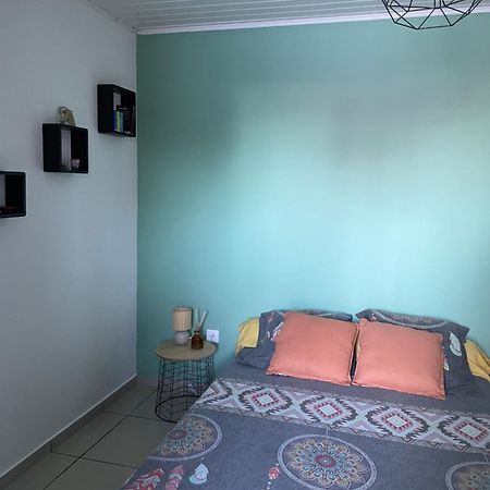 Escapade Dans L'Est , Chambre Confort Avec Piscine Bras-Panon Exterior foto