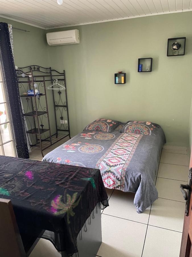 Escapade Dans L'Est , Chambre Confort Avec Piscine Bras-Panon Exterior foto