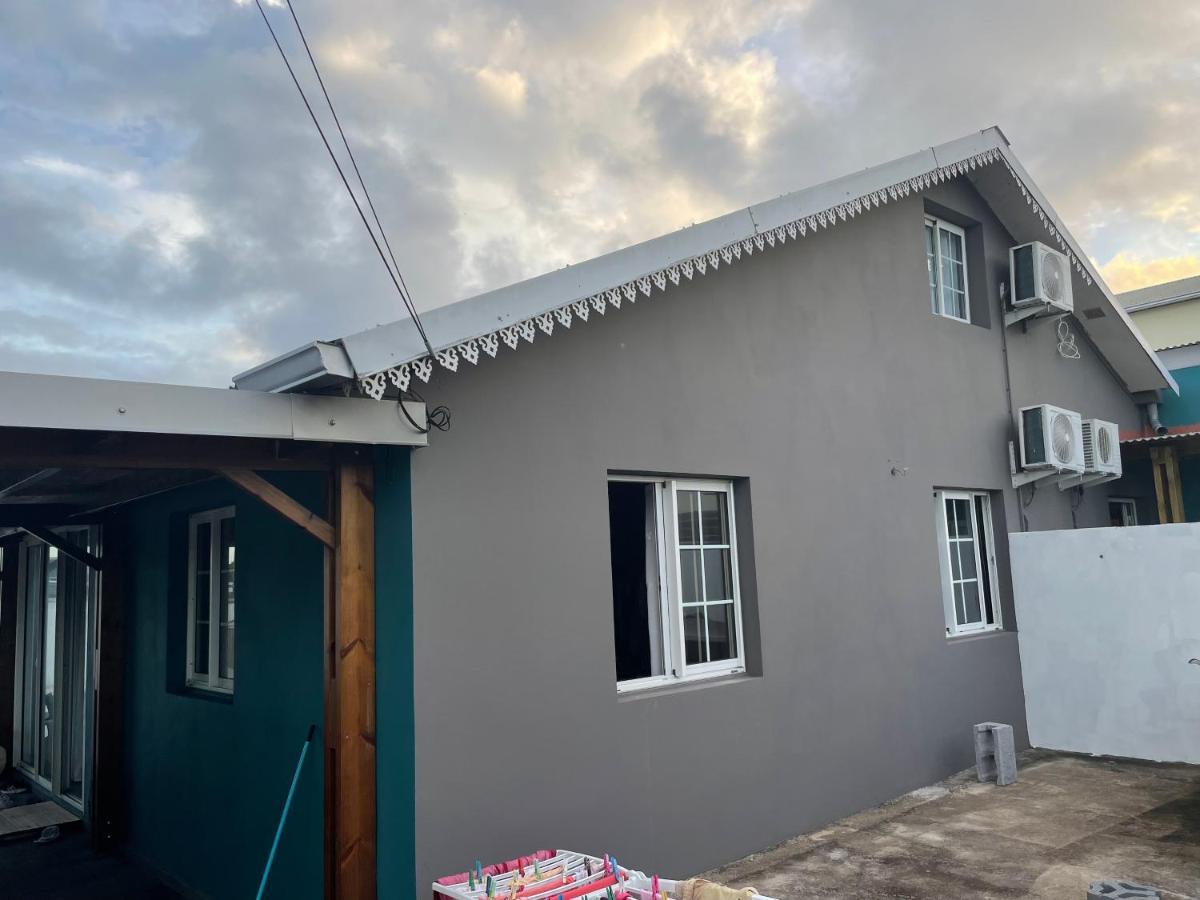 Escapade Dans L'Est , Chambre Confort Avec Piscine Bras-Panon Exterior foto